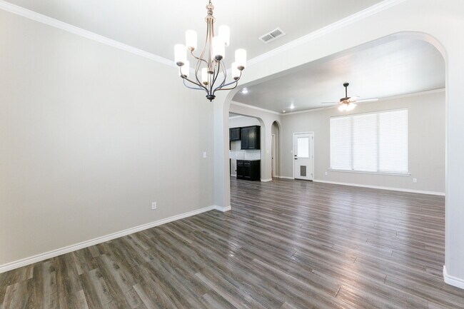 Foto del edificio - Modern 4-Bedroom Home in West Lubbock Just Blocks from new Frenship Schools