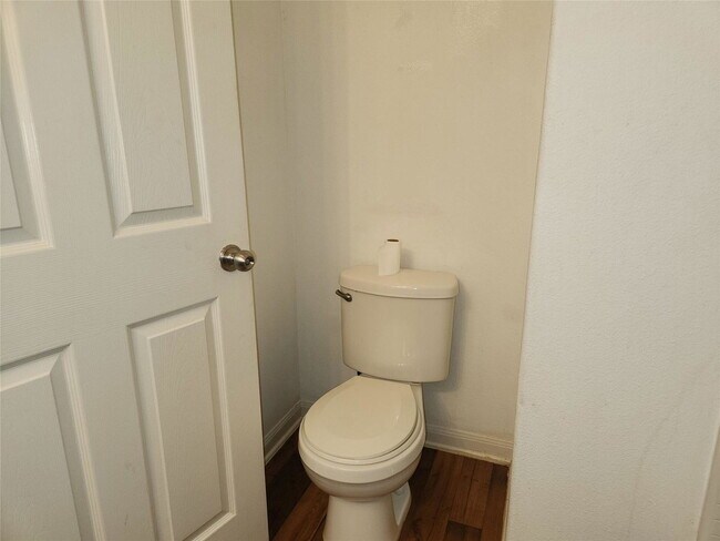 Foto del edificio - 303 Pine Mist Ln