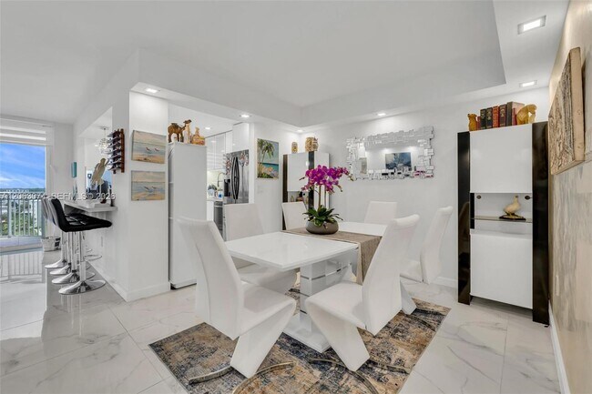 Building Photo - 18071 Biscayne Blvd