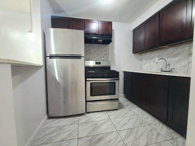 Foto del edificio - 16 Beaumont Pl