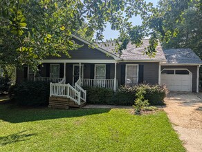 Building Photo - 140 Ridgeview Dr