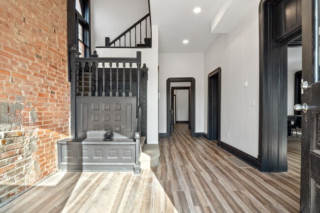 Foto del edificio - 4315 Delmar Blvd