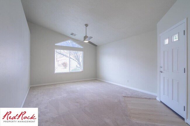 Foto del edificio - 3 Bedroom Home in Hurricane with Community Pool