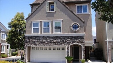 Building Photo - 2889 Plaza del Amo
