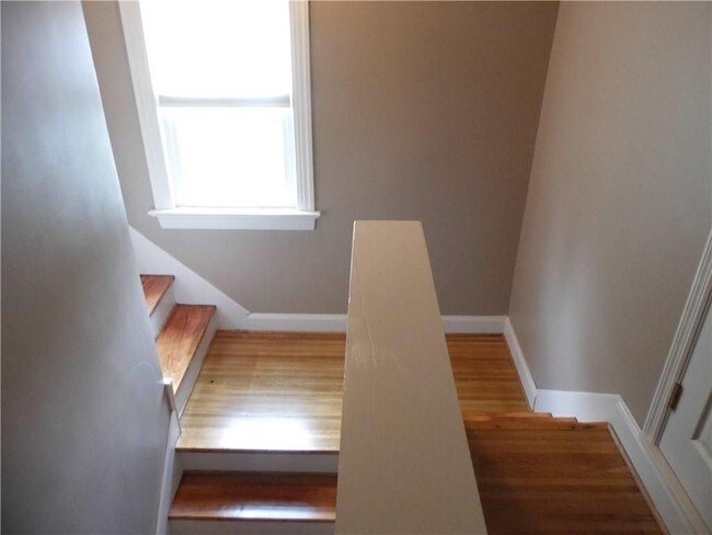 Building Photo - 1608 Edgewood Ave