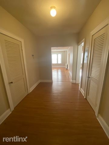 Building Photo - 3 br, 1 bath Apartment - 835 Elm St C1