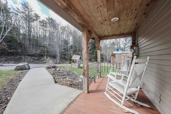 Foto del edificio - 40 Chemung Rd