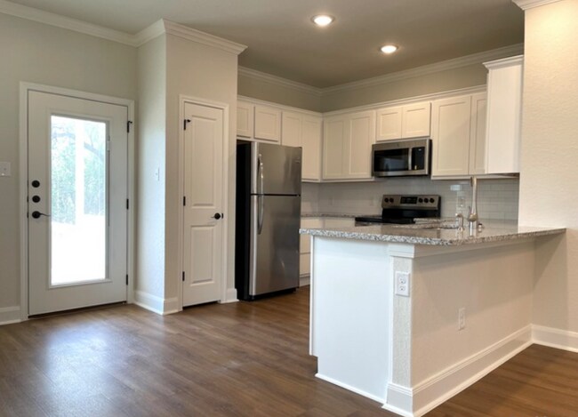 Building Photo - 2206 Sandlewood Cv