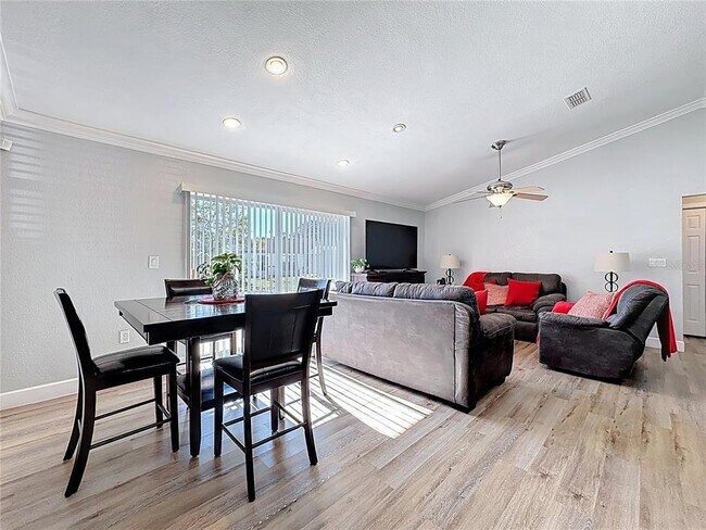 Foto del edificio - 203 Magellan Dr