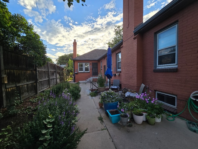 Foto del edificio - 753 Bellaire St