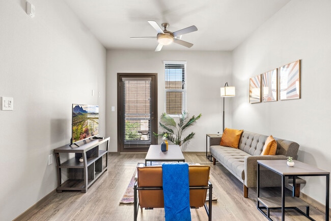 Building Photo - 7200 N 91st Ave