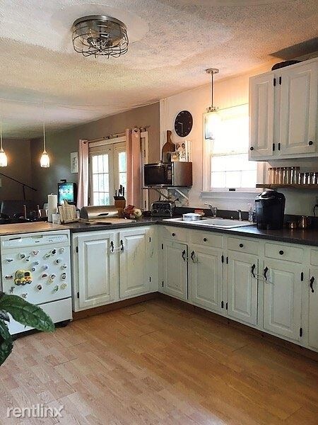 Building Photo - 1 br, 1 bath Apartment - 580 Sterling Road