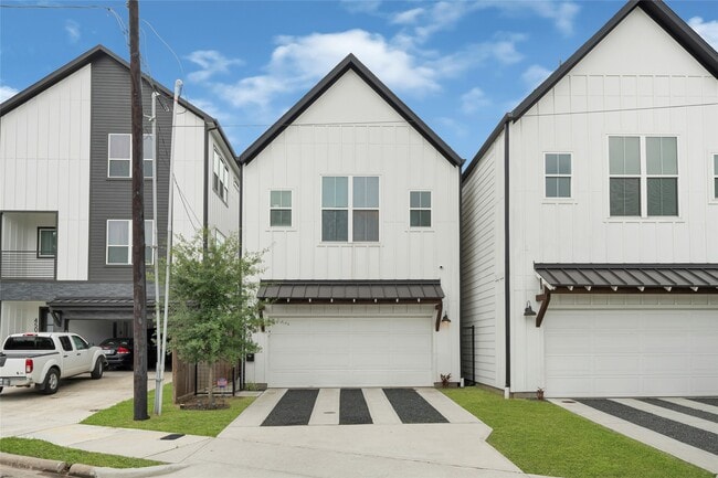 Building Photo - 4508 Sharon St