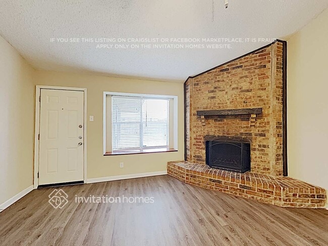 Building Photo - 841 Apple Valley Dr