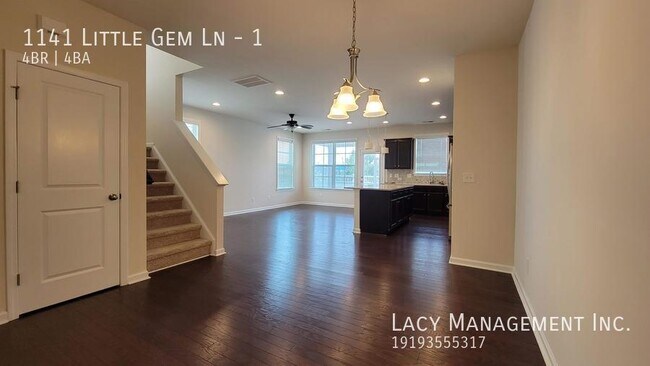 Building Photo - 1141 Little Gem Ln