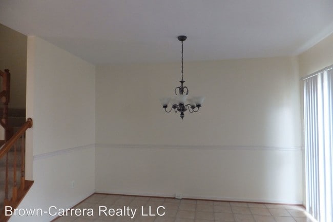 Building Photo - 3 br, 3.5 bath House - 243 Connery Ter SW