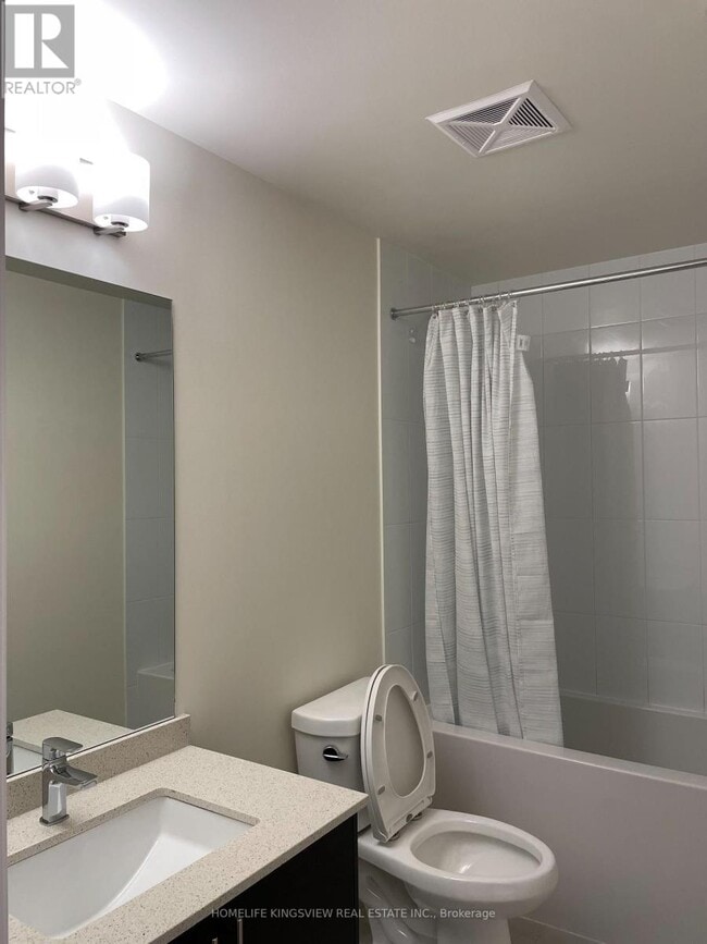 Building Photo - 27 Korda Gate