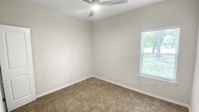 Photo - 503 N Logan Ave House