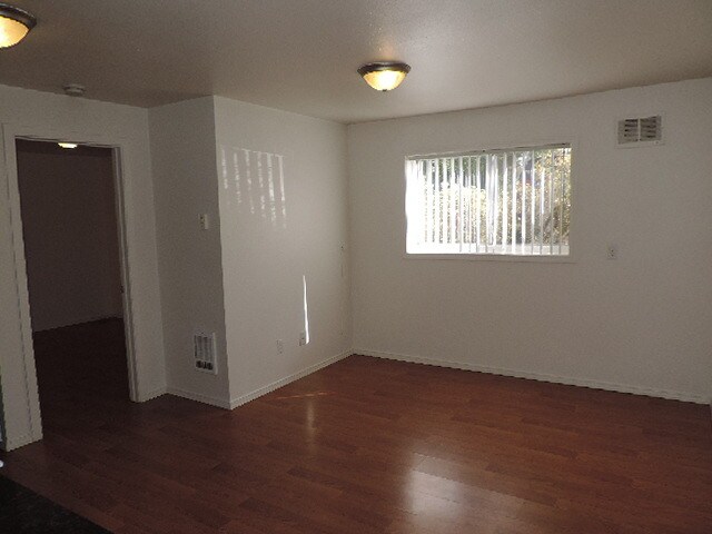 Foto del edificio - 5840 SW Erickson Ave