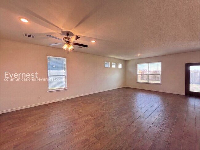 Foto del edificio - 2211 Hornbeam St