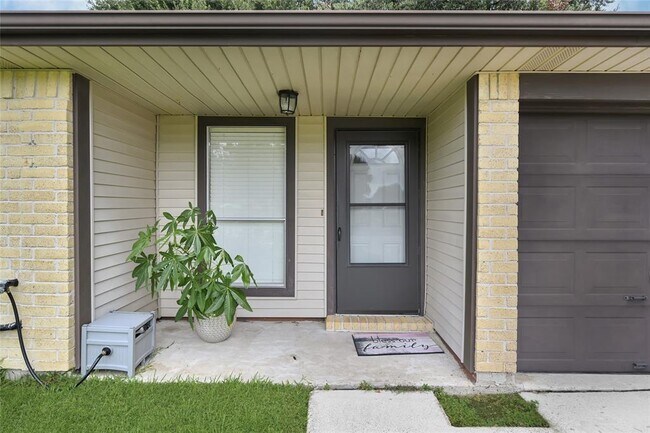 Foto del edificio - 10007 Oakmont Dr
