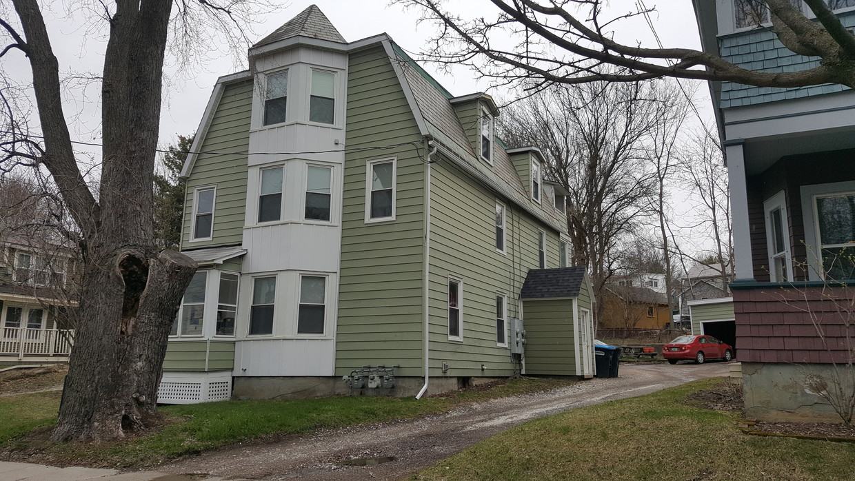 Primary Photo - 384 St Paul St