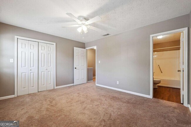 Foto del edificio - 2962 Webb Bridge Rd