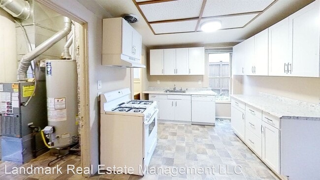 Building Photo - 4 br, 2 bath House - 412 Lakeway Drive