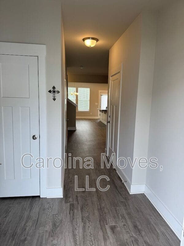 Building Photo - 398 Hague Dr