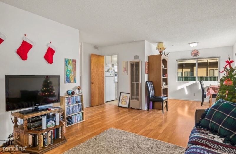 Primary Photo - 2210 Sonoma Ave