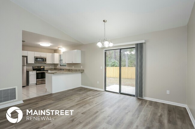 Foto del edificio - 1541 Kingfisher Ln N