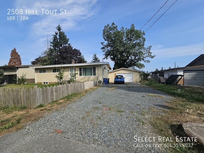 Building Photo - 2508 Hill Tout St