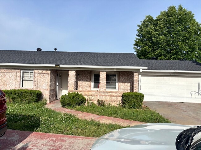 Photo - 1710 Monte NE Rd House
