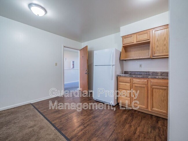 Foto del edificio - 1115 N College Dr