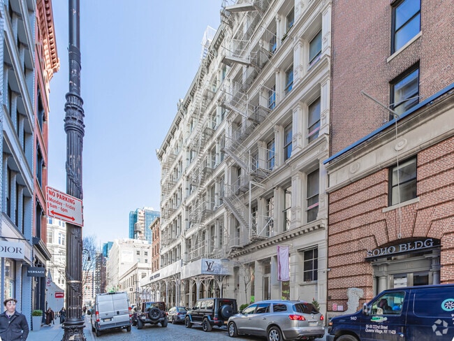 Building Photo - 118 Greene St