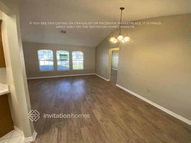 Foto del edificio - 733 Dutch Neck Ct