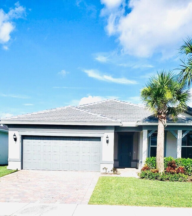 Foto del edificio - 5313 Blue Reed Ln.