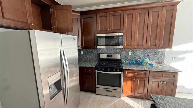 Foto del edificio - 1230 Tustin Grove Dr