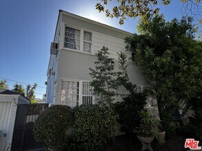 Building Photo - 1242 Edris Dr