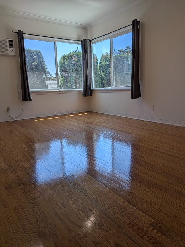 Building Photo - 132 Lukens Pl