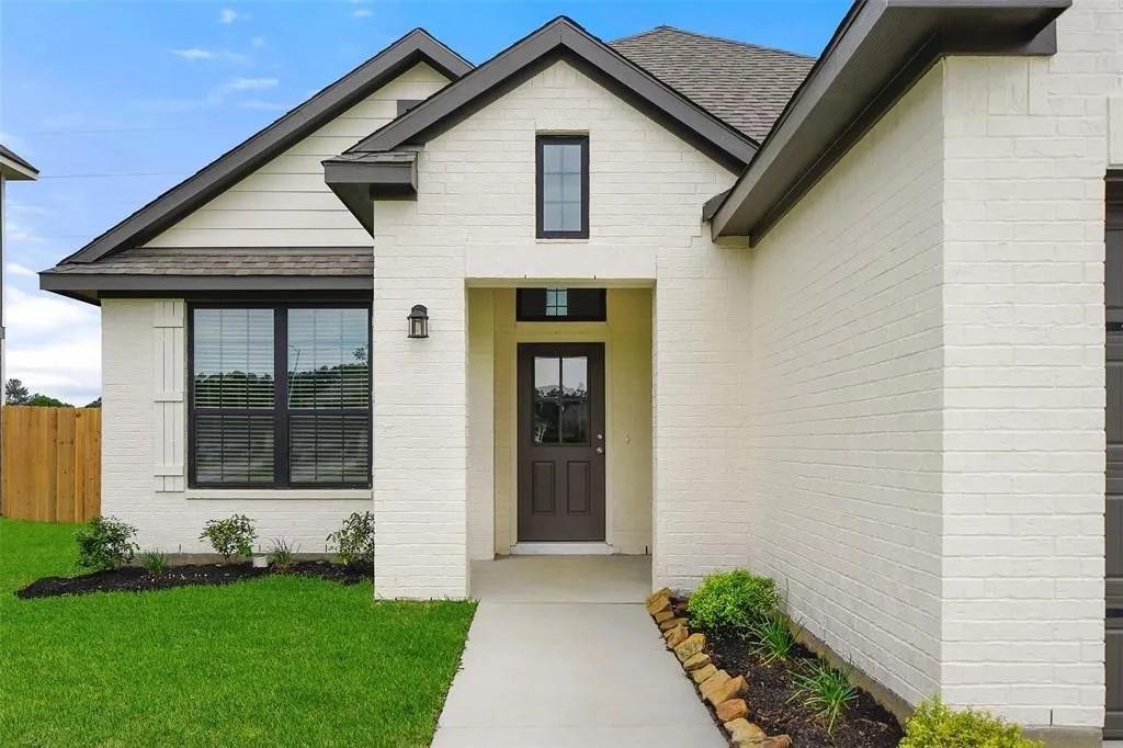 Foto principal - 1127 Tomball Downs Dr