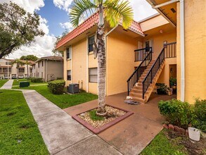Building Photo - 9734 Hammocks Blvd