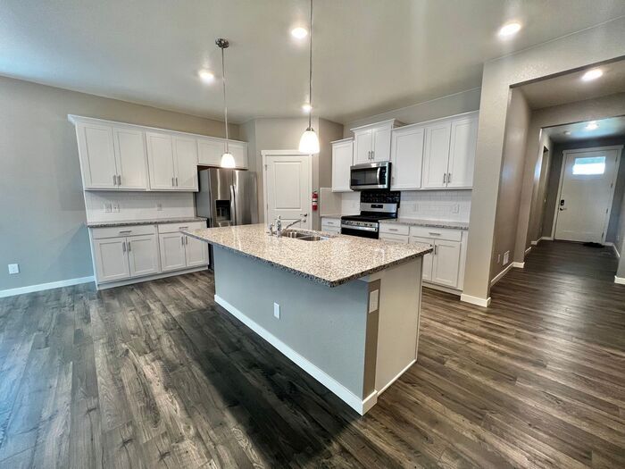 Beautiful New Build 3 Bed 2 Bath in Ault! House for Rent in Fort