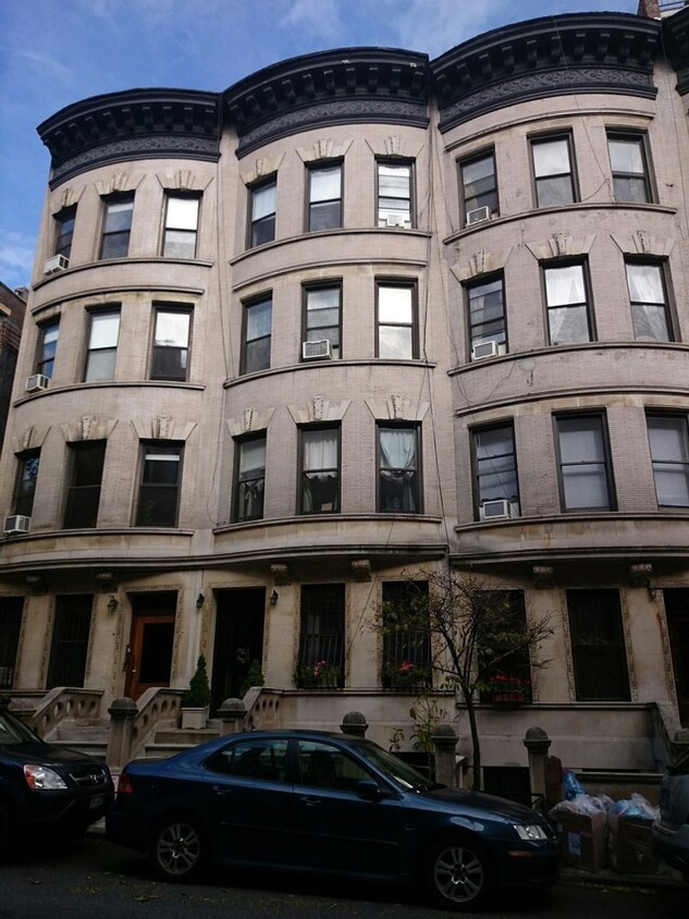 Primary Photo - 249 W 102nd St