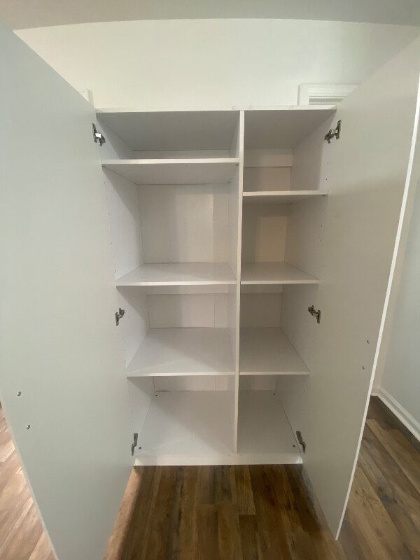 Foto del edificio - 8233 Baudoin Rd