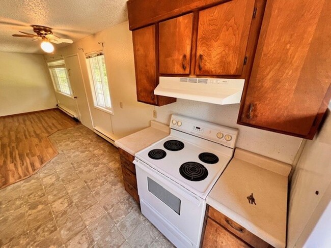 Building Photo - 1510 - 7th Avenue Duplex