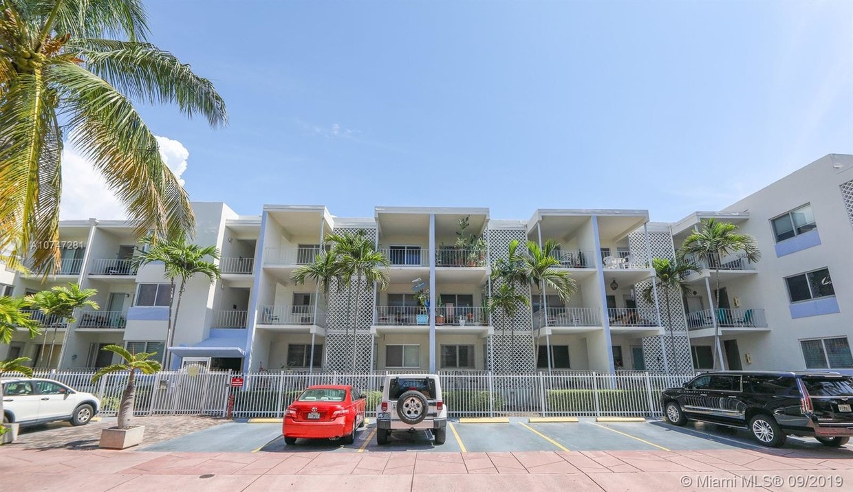641 Española Way Unit 11, Miami Beach, FL 33139 Condo for Rent in