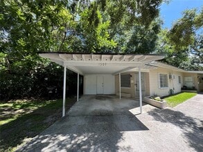 Building Photo - 1307 N Fern Creek Ave