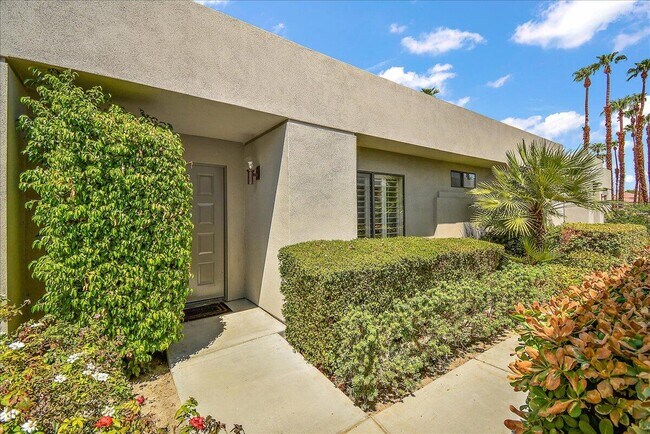 Building Photo - 54985 Oak-Hill