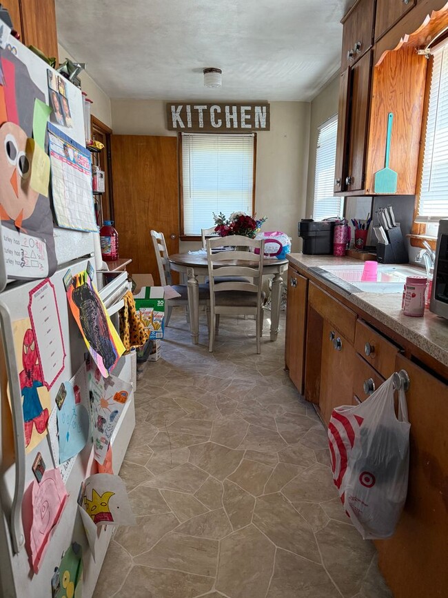 Building Photo - 3 Bedroom, 1 Bathroom House located in Was...